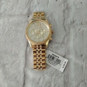 mk8579 watch